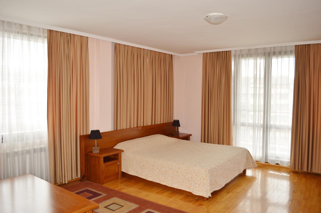 Hotel Drama Burgas City Exterior foto